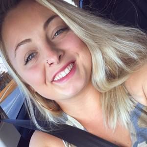 Meet your Posher, Courtney